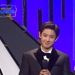 [EXO] 이제 보기 시작했는데 찬열이 <b>머리</b> 이쁘네