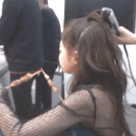 [댓글부탁해] 제니가 양꼬치를 <b>양손</b>에 들고 먹은 이유