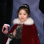 <b>아동</b>한테 이런옷을 입히다니..