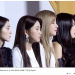 [댓글부탁해] 숀 <b>웨이</b>백홈 무대 보고있는 레드벨벳 표정.JPG
