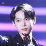 실물 보기 두려워지는 작은 얼굴