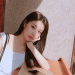 <b>쌩얼</b>에 바르기 좋은 립 뭐 있지??