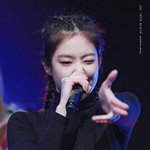 블핑 제니 머리 땋을 때