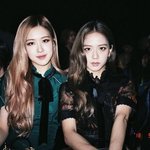 [댓글부탁해] 제니때문에 로제 <b>솔로</b> 미뤄졌는데