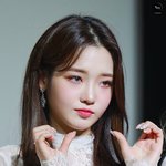 <b>보석</b>과 미모 대결할 女돌 미모