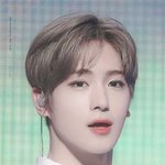 아이컨택할 자신없는 <b>남</b>돌 어여쁜 <b>눈</b>