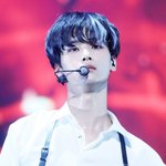 [이것좀봐줘] 아니 나 지금 엔이 서른이라는거에 조카 <b>당황탐</b>