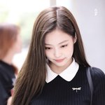 제니 <b>이사진</b> 되게 이쁜거같애