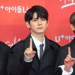 [이것좀봐줘] <b>골디</b> 레드카펫 옹성우 기사사진