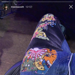 [드루와] 트래비스 <b>스캇</b> 전범기 그려진 바지 입음