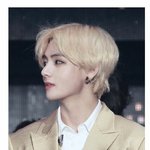 [방탄소년단] <b>뷔</b> 이때 사진 좀 주라