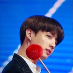 [방탄소년단] 정국이가 들고 있는건 안마봉이 아니야