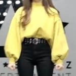 이 옷 개이쁜데 어디서 파는지 아는<b>살암</b>