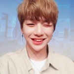 [강다니엘] <b>에너</b>제틱 팬싸 강다니엘 셀카1