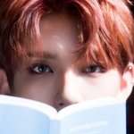 [세븐틴] 캐럿들 나 요즘 '조슈아'가 쓴 책 읽는다