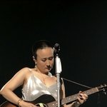 몇달 전 <b>삭발</b>한 선우정아
