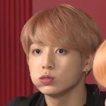 [방탄소년단] 정국이 <b>어디</b>서 많이 본 표정이다 했는데ㅋㅋㅋ
