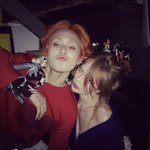 너네 <b>이던</b> 이사진 봤니..?