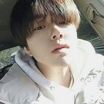 <b>TXT</b> 막내 혼혈 휴닝카이