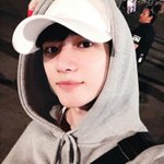 <b>txt</b> 이 멤버도 존잘인데??