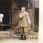 [EXO] 오늘 <b>경수</b> 생일이니까 맛난거 사먹어야지