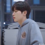 황우주 <b>찬희</b> 팬들아 나 찾는 짤이 있는데 ㅠㅠ