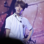 [이것좀봐줘] 눈물 흘리는 남돌 미모