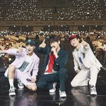 [EXO] 다람<b>지들</b>이랑 같이 찍은 내 사진