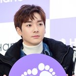 [뉴이스트] <b>한</b> <b>컷</b>