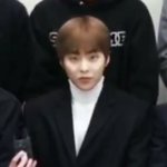 [EXO] 민석이 이 착장으로 뷔<b>씨알</b>만 찍은거면 살짝 아쉽다