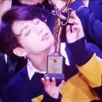 [방탄소년단] <b>상</b>들고 화보찍는 정국이