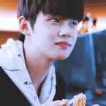 <b>txt</b>하고 yg차기 중에서 누가 더 잘생김???