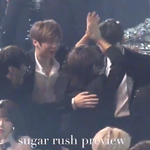 <b>포옹</b>하는 워너원