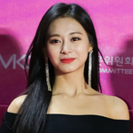 <b>쯔위</b> 여신