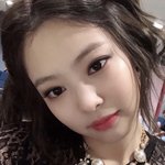 제니 <b>처럼</b> 생기고 싶다