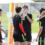 [ㅋㅋㅋㅋㅋ] <b>손흥민</b>, 극진한 후배 사랑