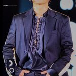 [EXO] 이런옷을 지구 <b>반대편</b> 가서 입히다니