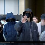[댓글부탁해] 방탄 입국 바쁘 <b>구나</b> 하트 가자