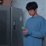 [EXO] +)또 냉장고보다 큰 <b>찬열</b>이ㅋㅋㅋㅋㅋ