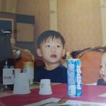 [댓글부탁해] 헐 홍원이 애기때 사진인데 <b>첨보</b>는사진..