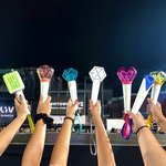 와 응<b>원봉</b> 모아놓으니까 왕 이뻐