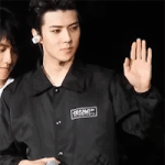 [EXO] <b>쉬바</b>  나는 능글거리는거 개좋아함