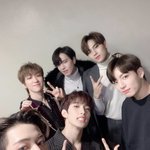 97라인 새멤버 한명 더 들어왔대