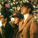 [EXO] <b>반대조작</b>열심히하라고 시우민사진