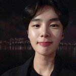 <b>이분</b> ㄹㅇ 잘생겨보임??