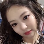 제니 <b>처럼</b> 생기고 싶다