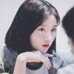 대놓고 쳐다보지 못할 <b>여</b><b>돌</b>