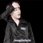 [카이] 기침하다 <b>부우</b> ㅂ3ㅂ 하는 엑소 카이 종인