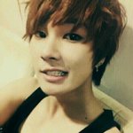 <b>이분</b> 시우민 닮은것같지 않아?