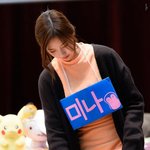 [트와이스] 미나 왼쪽다리 아픈거 <b>유튜브</b>에서 봤는데 이거 팩트 맞아요...